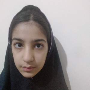 پارمیس حسینخانی